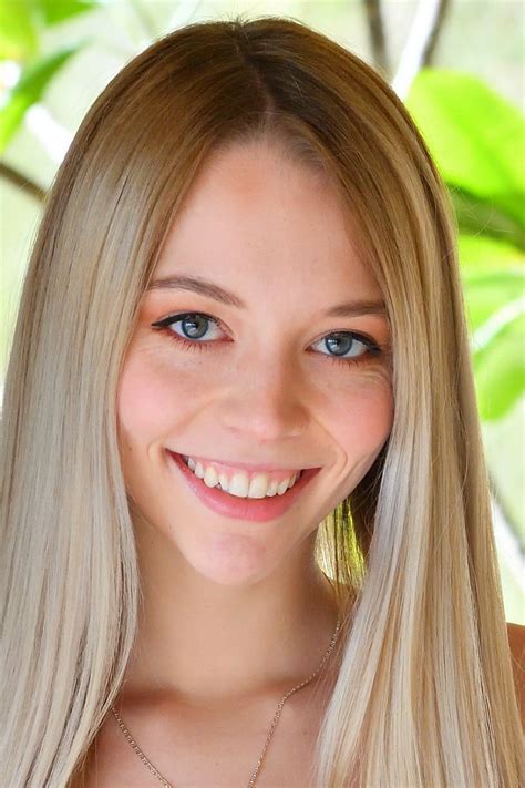 lili laramar|Lily Larimar .